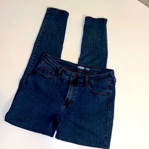Old Navy Rockstar Super Skinny Mid-Rise | Size 8